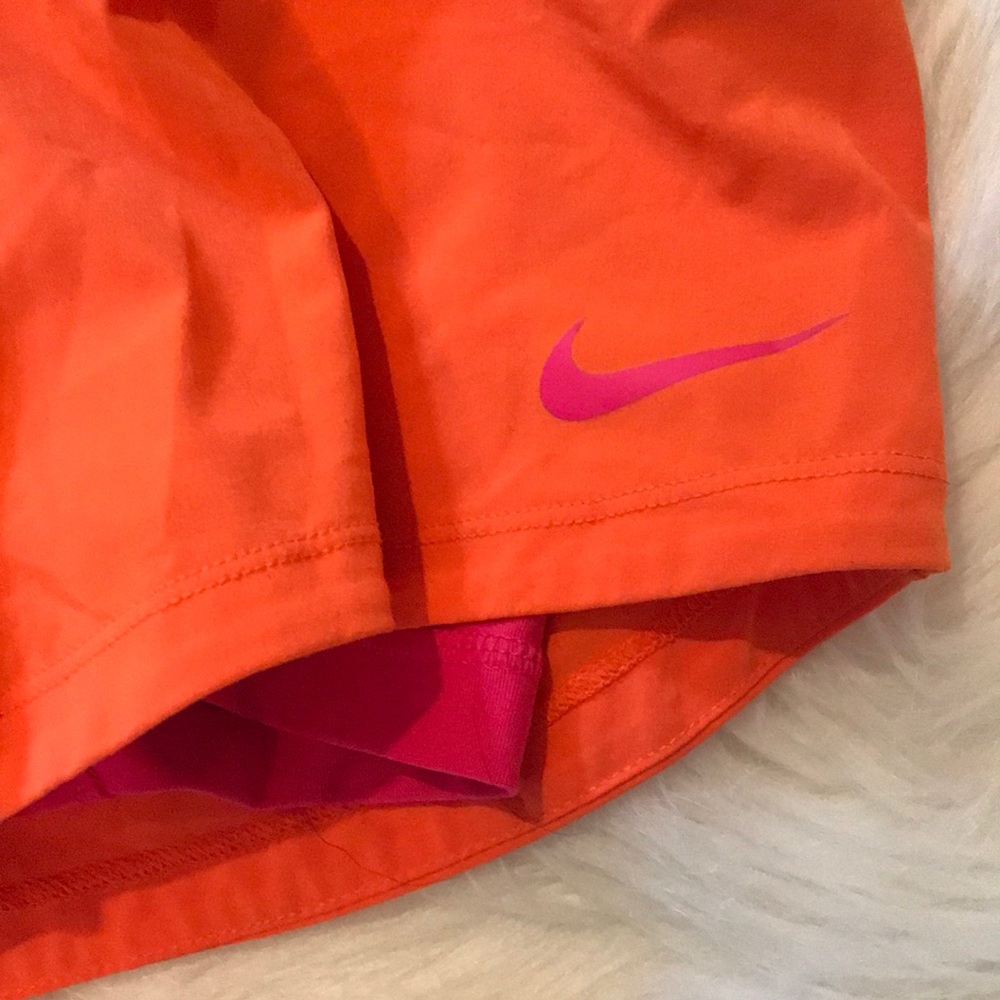 Nike running shorts in bright colors - Picture 2 of 5